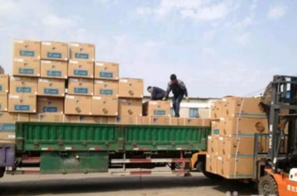 貨品進出難訂單驟降 疫情下物流業(yè)迎來“倒春寒”