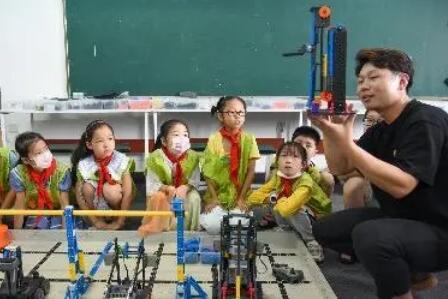 教育部：科學(xué)、綜合實(shí)踐活動(dòng)開設(shè)提前至一年級(jí)