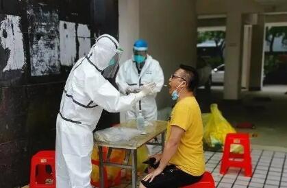 “動(dòng)態(tài)清零”和“零感染”有何區(qū)別?重癥救治工作如何開展?——疫情焦點(diǎn)回應(yīng)來(lái)了