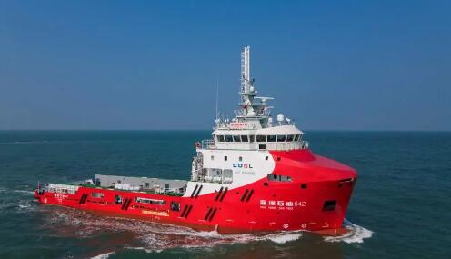 國內(nèi)首批智能液化天然氣動力守護(hù)船交付