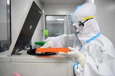 影響核酸檢測咽拭子采樣的因素有哪些？權(quán)威專家解答來了