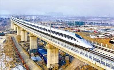 京廣高鐵“加速跑”：16個(gè)省市出行時(shí)間壓縮 助力區(qū)域經(jīng)濟(jì)發(fā)展