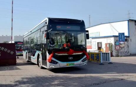 蘇州金龍蔚藍(lán)公交車榮獲 “江蘇精品” “蘇州制造”品牌認(rèn)證