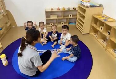 我國托育相關企業(yè)注冊量連續(xù)10年增長 現(xiàn)存企業(yè)7.6萬家