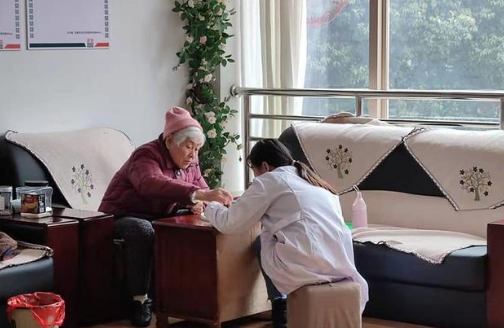 我國將開展特殊困難老年人探訪關(guān)愛服務(wù) 著力化解居家養(yǎng)老安全風(fēng)險