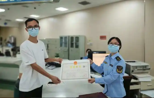 市場(chǎng)監(jiān)管總局：對(duì)個(gè)體工商戶(hù)實(shí)施分型分類(lèi)培育和精準(zhǔn)幫扶