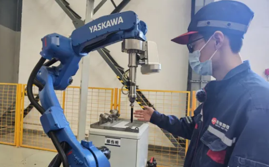 全國首個實現(xiàn)構架自動探傷的智能機器人在無錫投用