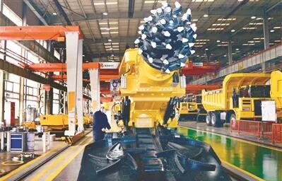 三一智能掘進(jìn)機(jī)打造行業(yè)“樣板”