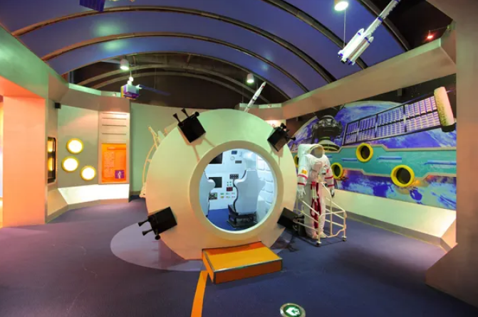 全國科普統(tǒng)計數(shù)據(jù)：2021年全國共有科技館和科技類博物館1677個