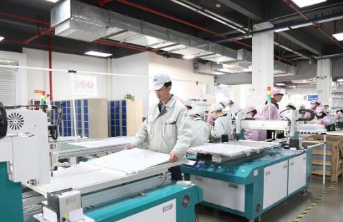 新年開(kāi)工忙生產(chǎn)趕訂單 全國(guó)出游熱情穩(wěn)步攀升