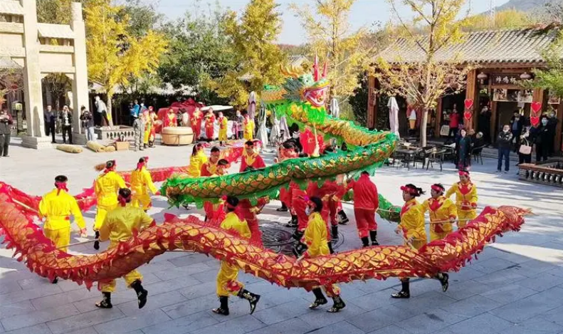 傳統(tǒng)年俗展現(xiàn)文化魅力 助力市場(chǎng)繁榮消費(fèi)回暖