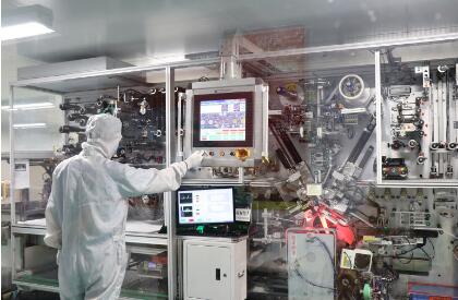 一條生產(chǎn)線(xiàn)揭示中國(guó)經(jīng)濟(jì)韌性