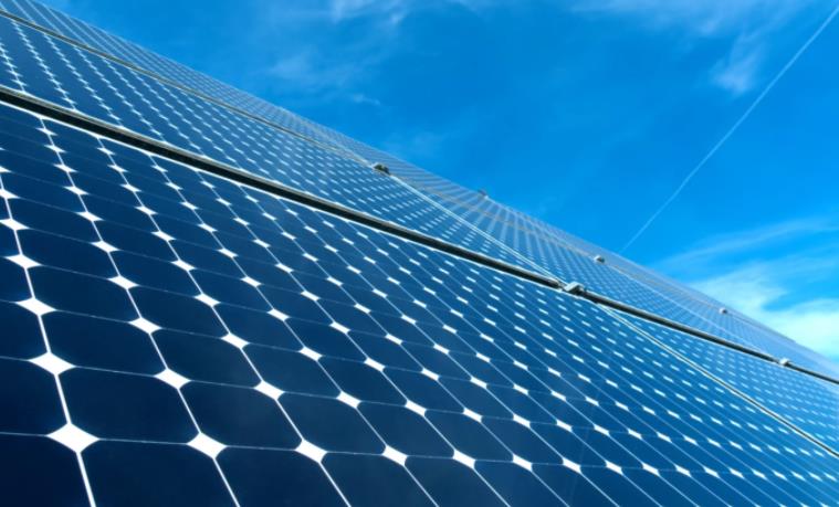 去年光伏行業(yè)電池產量超318吉瓦