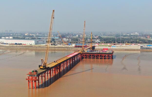 世界最長(zhǎng)跨海高速鐵路橋海上工程正式開工