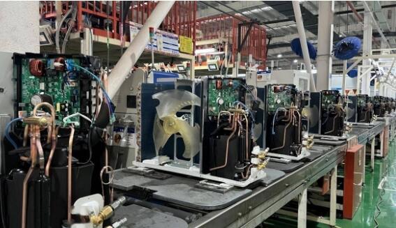 長(zhǎng)虹搭載自研MCU芯片變頻空調(diào)下線