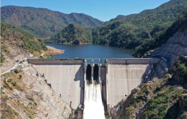 中國電建承建的贊比亞下凱富峽水電站所有機(jī)組全部投產(chǎn)發(fā)電