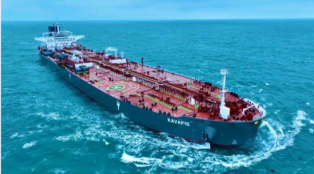 中國(guó)船舶外高橋造船成功交付第50艘阿芙拉型油船