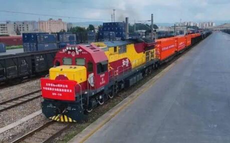 中老鐵路開通滿500天 累計(jì)發(fā)送旅客1443萬人次