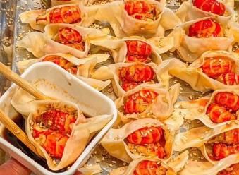 一夜爆火，網(wǎng)紅開口笑龍蝦鍋貼能“笑”多久？