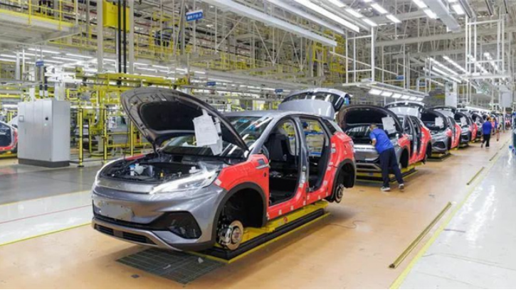 中國汽車全產(chǎn)業(yè)鏈出?！叭Ψ邸?></a></div><!-- img end -->	<div   id=