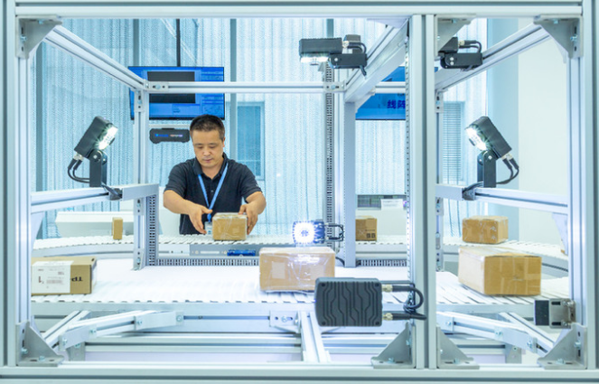 一個產(chǎn)能單位里的科創(chuàng)力｜一條快遞傳送帶蘊藏的“智造”密碼