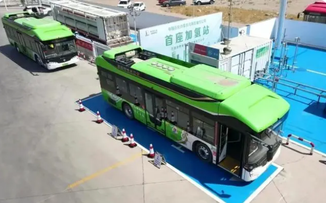 中國(guó)石化內(nèi)蒙古自治區(qū)首座加氫站正式投入運(yùn)營(yíng)