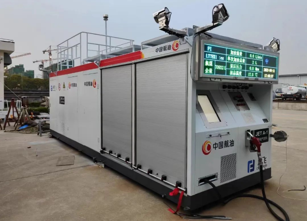 國內(nèi)首臺無人智慧加油通航服務(wù)站在上海投放使用