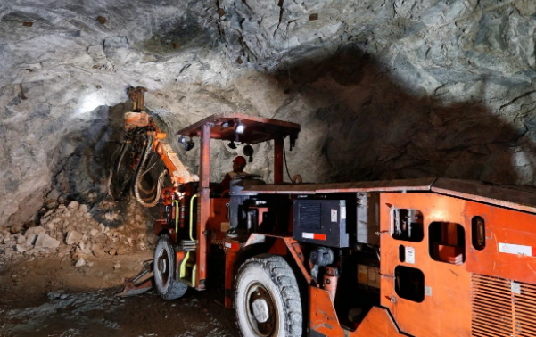 山東黃金集團(tuán)上半年順利實(shí)現(xiàn)“雙過半”