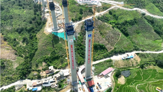 155米！廣西在建橋梁第一高墩順利封頂