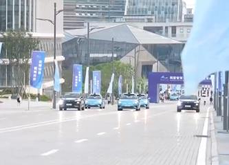 智能網(wǎng)聯(lián)新能源汽車展現(xiàn)新亮點(diǎn) “中國方案”助力更安全更智慧