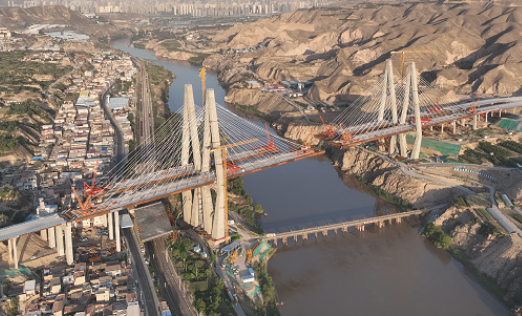 黃河上游首座八車道跨河大橋即將跨越天險實現(xiàn)“牽手”