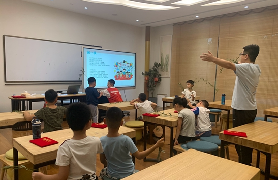 培養(yǎng)“詩心”，開啟孩子的詩意人生