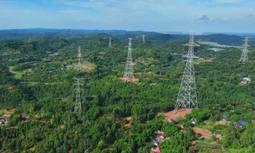 全國(guó)首次！我國(guó)開展特高壓交直流工程同時(shí)跨線施工