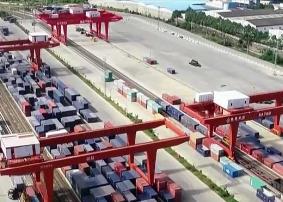 交通運(yùn)輸部：建設(shè)一批綜合客運(yùn)樞紐，深入實(shí)施國(guó)家綜合貨運(yùn)樞紐補(bǔ)鏈強(qiáng)鏈