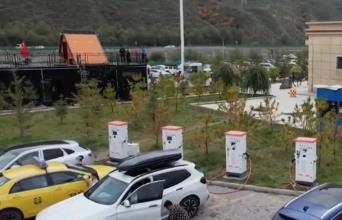 充電方便、措施靈活、優(yōu)化體驗(yàn)……新能源汽車(chē)旅行路上有保障