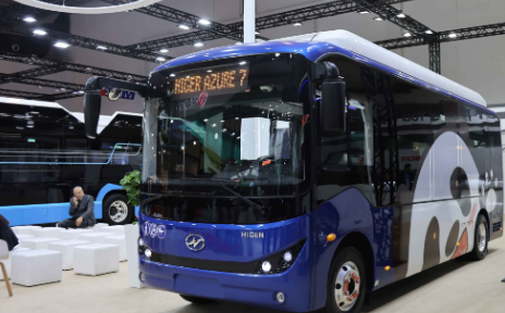 綜述：世界客車博覽會(huì)上綠色出行的“中國(guó)方案”