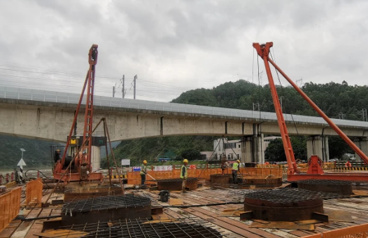 以聯(lián)網(wǎng)、補網(wǎng)、強鏈為重點 鐵路加快推動重點項目開工