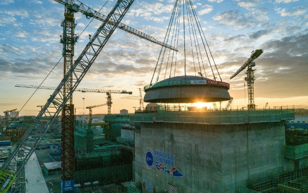 核能充電寶“加冕”！“玲龍一號”鋼制安全殼全部吊裝就位