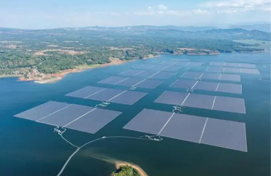 中企承建東南亞最大漂浮光伏項目在印尼并網(wǎng)發(fā)電