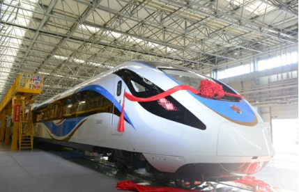 國內(nèi)首列！市域鐵路機場聯(lián)絡(luò)線首列車亮相