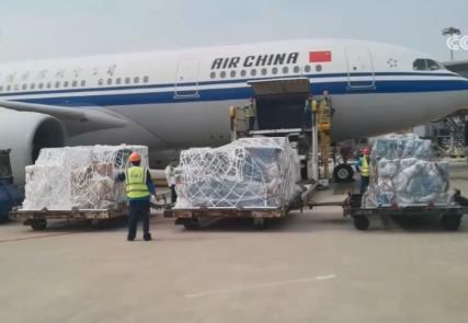 “航空貨運(yùn)+卡車航班”空地聯(lián)運(yùn)模式不斷拓展 中國包裹“飛”抵全球