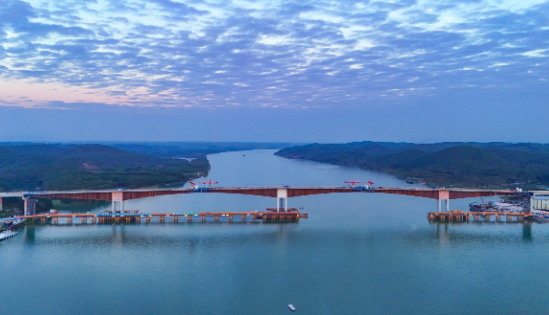 同類型橋梁跨徑世界第一！飛龍大橋全橋合龍