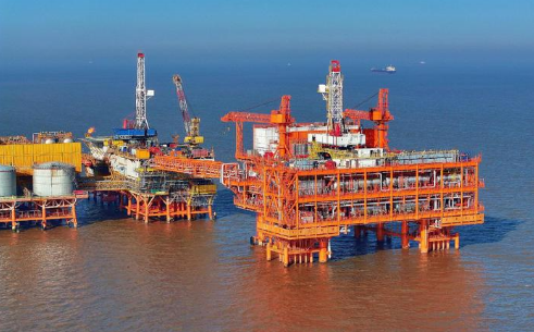 亞洲首座油氣處理與岸電設(shè)備共建平臺投產(chǎn)