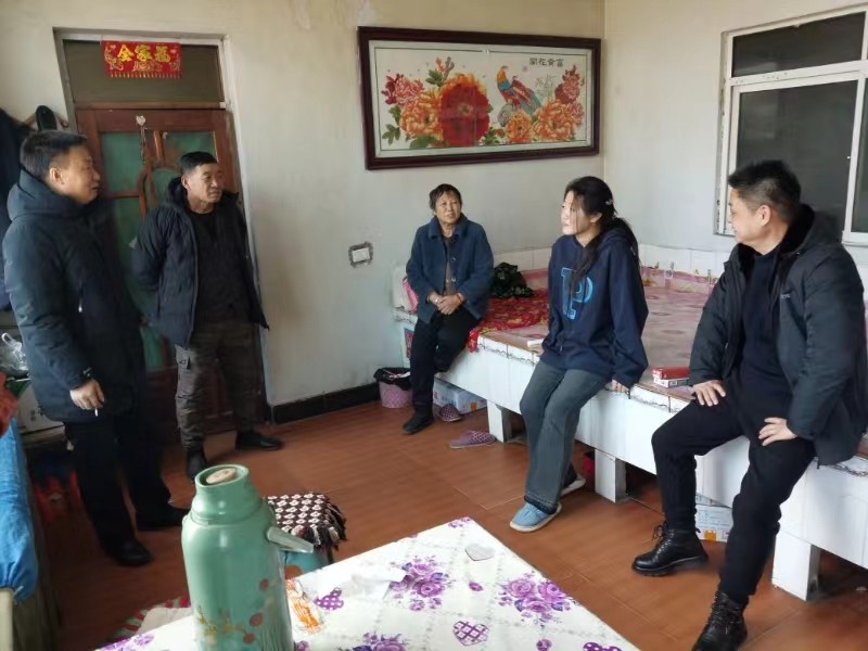 愛心助學(xué)辦實(shí)事 真心濃情把夢(mèng)圓