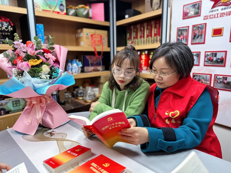 浙江紹興：學(xué)雷鋒，是今天，也是每一天