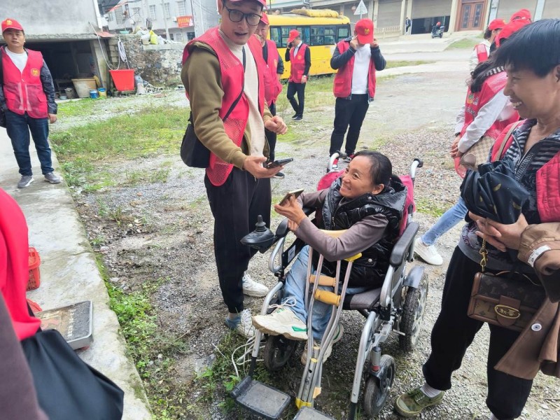 張家界桑植煙草：文明之光，照亮發(fā)展奮進之路--桑植煙草新時代文明實踐志愿服務(wù)工作紀實