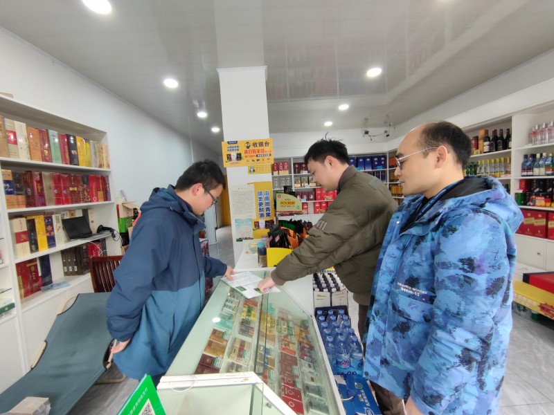 安鄉(xiāng)煙草以“動”護“凈” “亮劍”執(zhí)法掃“盲區(qū)”