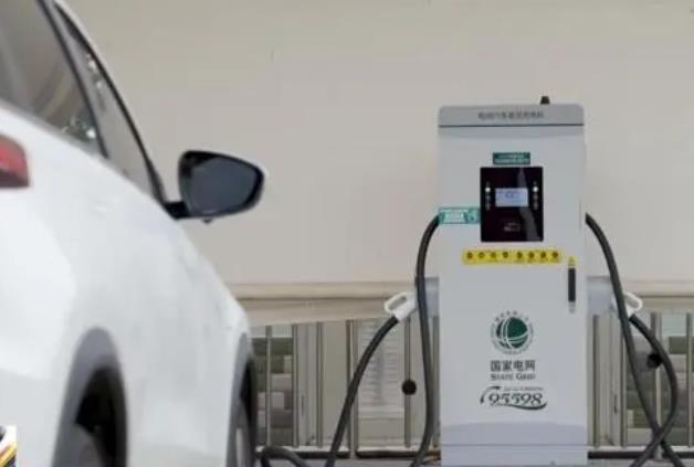 我國(guó)首個(gè)電動(dòng)汽車智慧充換電示范區(qū)建成
