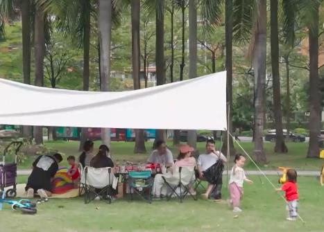 戶(hù)外露營(yíng)、騎行運(yùn)動(dòng)掀起消費(fèi)熱 新消費(fèi)業(yè)態(tài)助推春日經(jīng)濟(jì)新活力