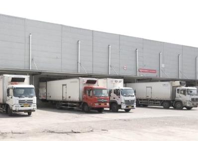 冷鏈“保駕”農(nóng)產(chǎn)品儲存銷售 讓“鮮起來”的農(nóng)產(chǎn)品運(yùn)得出、賣得好